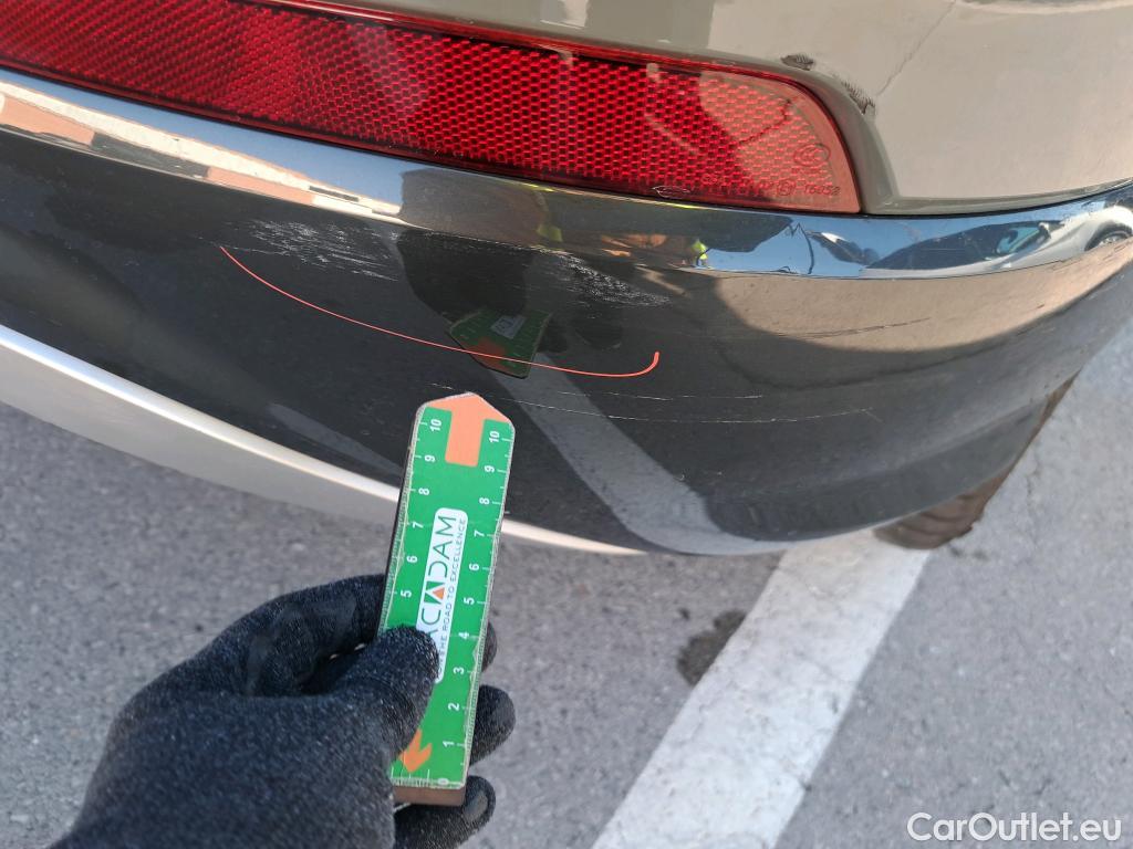  Audi  Q2 AUDI  / 2016 / 5P / todoterreno Design 30 TFSI 85kW (116CV) #11