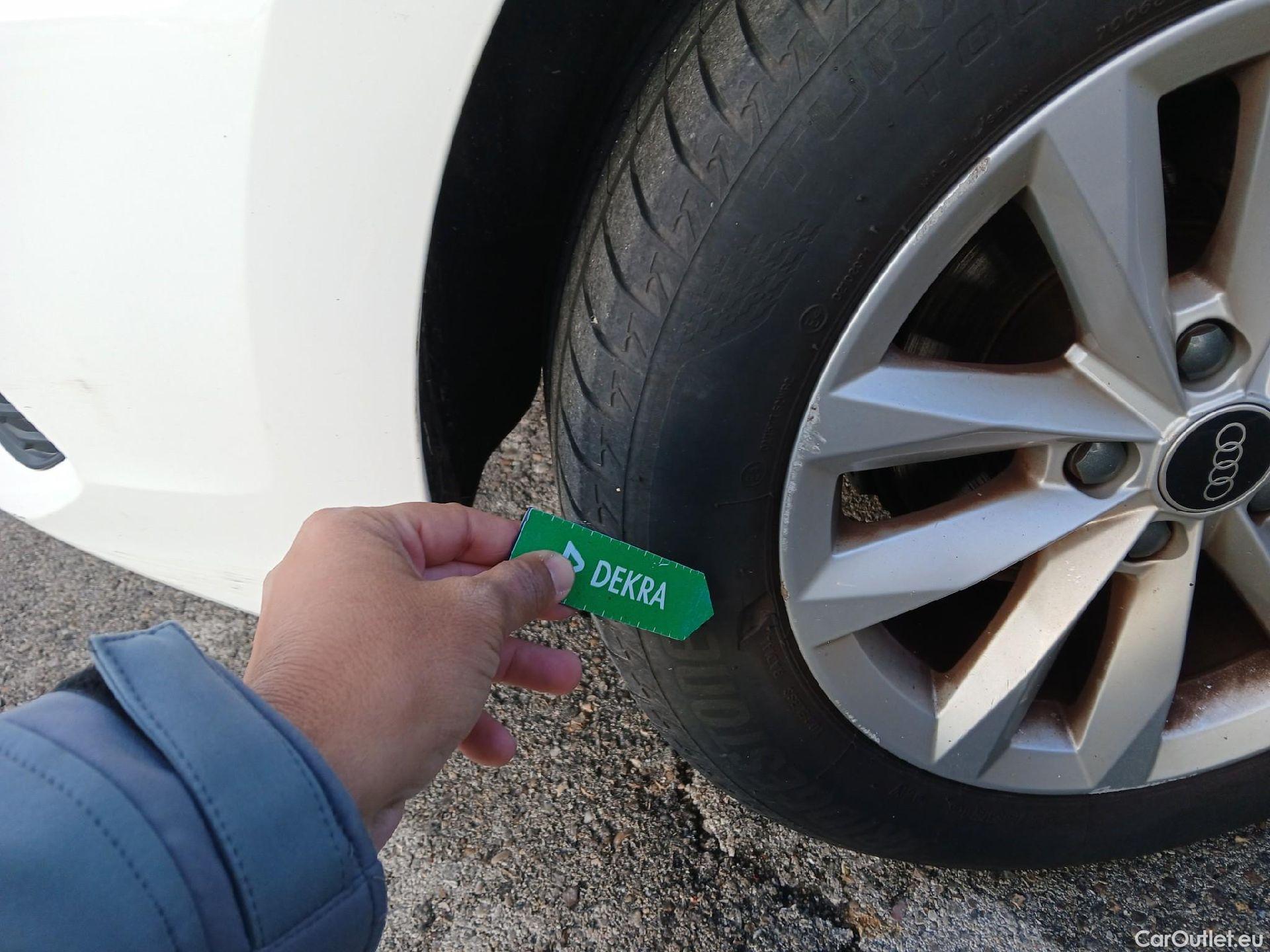  Audi  A3 AUDI  / 2020 / 5P / berlina con portón Sportback 30 TFSI 81kW (110CV) S tronic #4