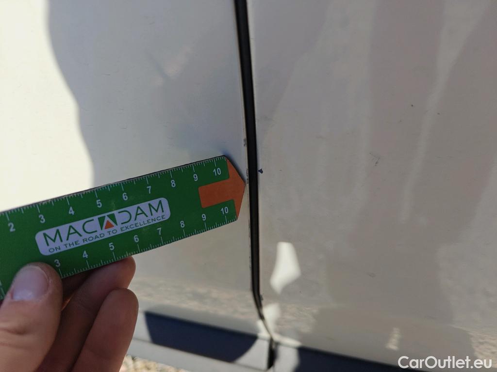  Bmw  X1 BMW  / 2019 / 5P / todoterreno sDrive18dA Corporate (AC4) #9