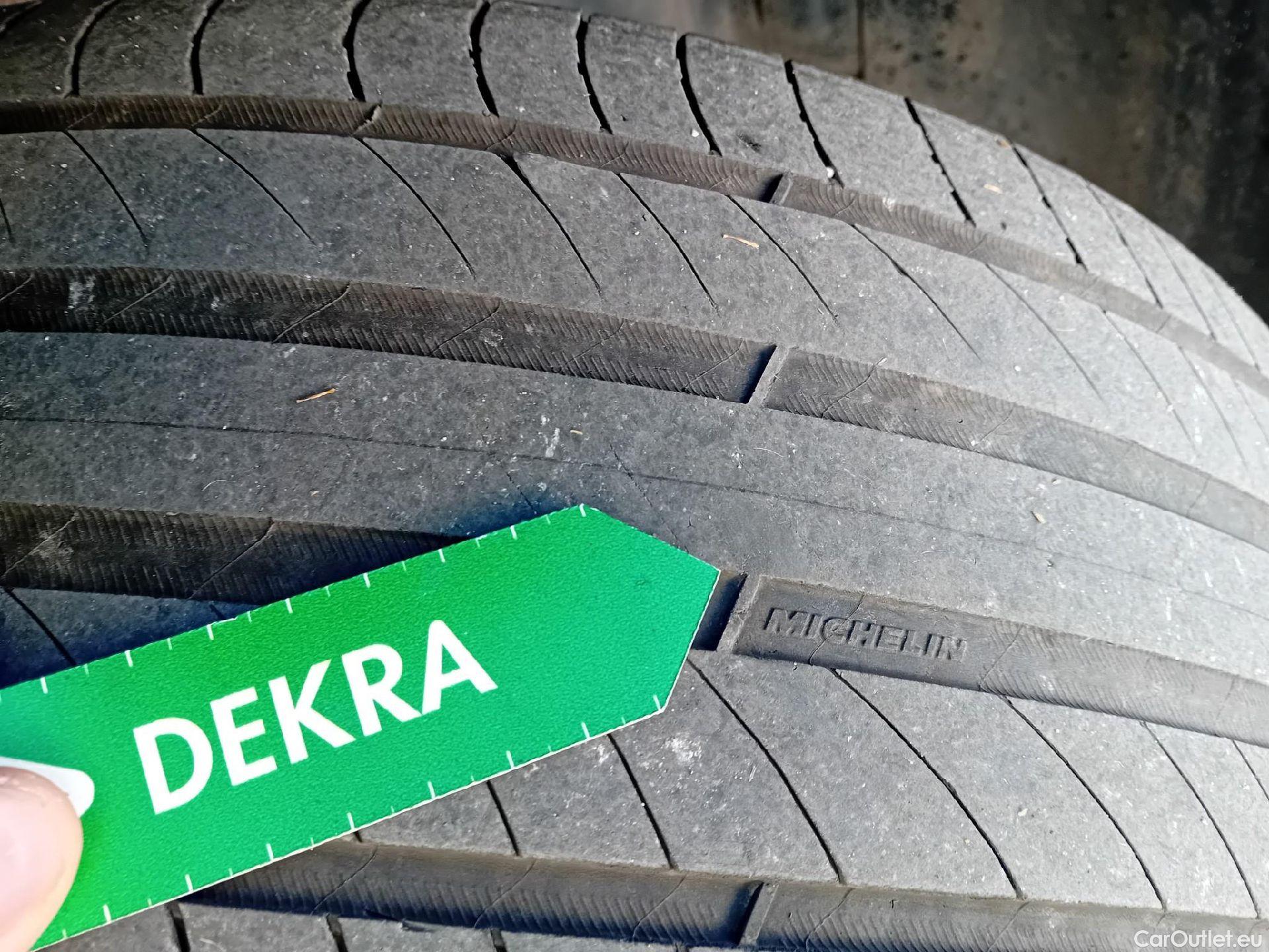  Bmw  X2 BMW  sDrive18i #8