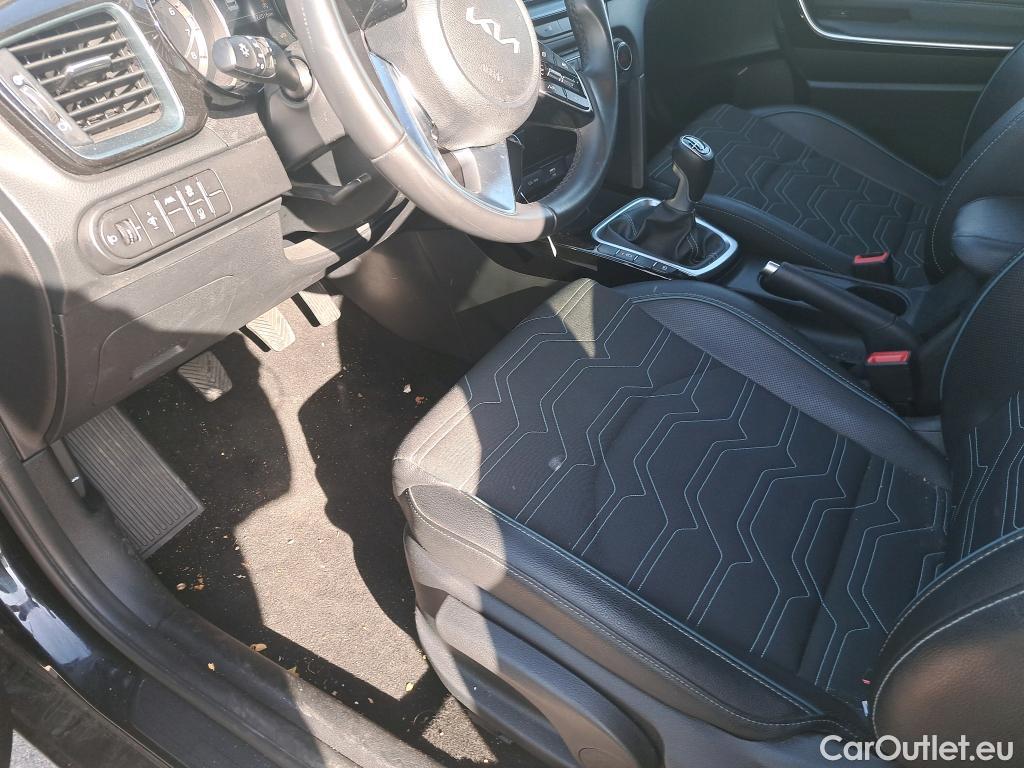  KIA  Cee'd KIA Ceed / 2021 / 5P / berlina con portón 1.0 T-GDi 74kW (100CV) Style Edition #44