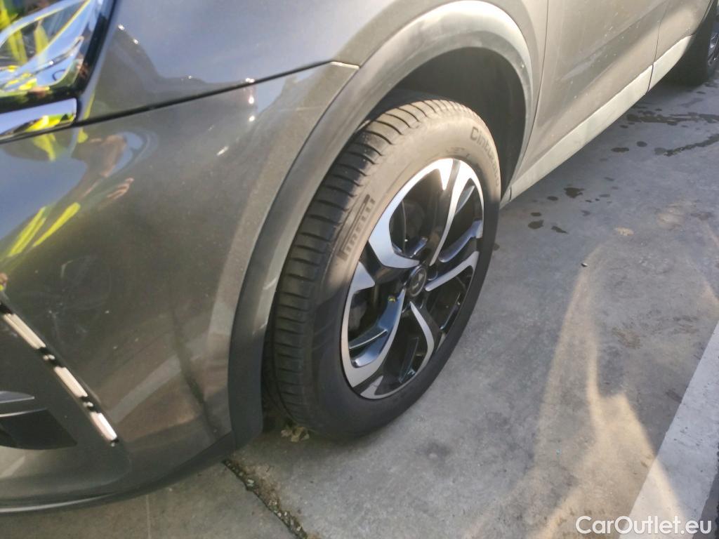  DS  DS7 DS DS 7 Crossback / 2017 / 5P / todoterreno BlueHDi DE 96kW (130CV) Auto. CHIC (AC) #41