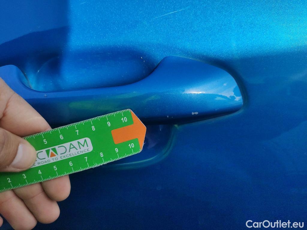  KIA  Rio KIA  / 2020 / 5P / berlina con portón 1.0 T-GDi 74kW (100CV) MHEV iMT Concept #48