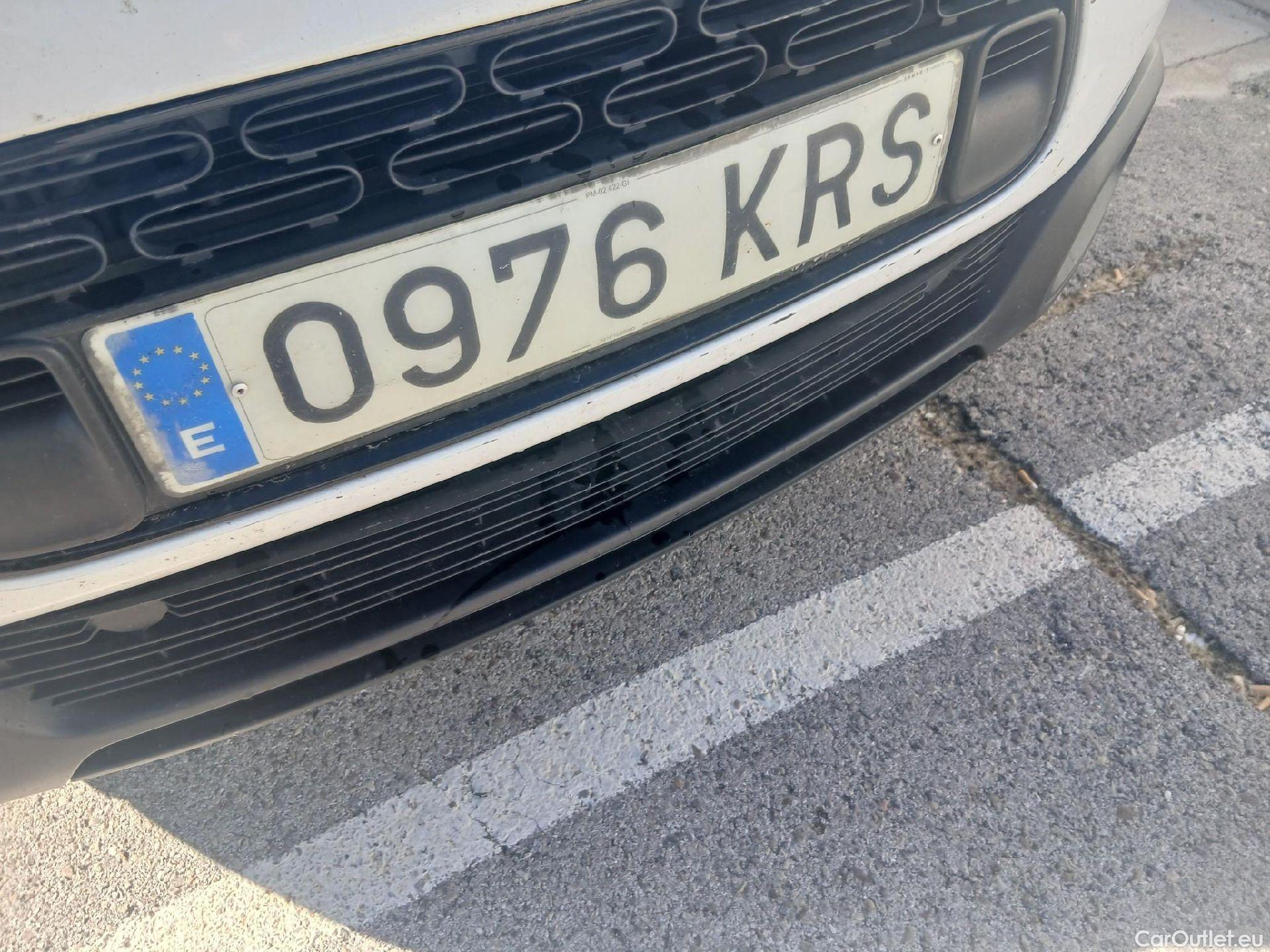  Citroen  C4 Cactus CITROEN  / 2018 / 5P / berlina con portón BlueHDi 73KW (100CV) Live #11