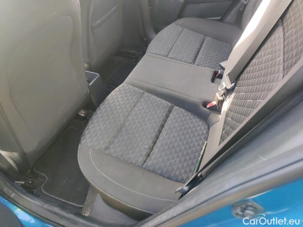  KIA  Rio KIA  / 2020 / 5P / berlina con portón 1.0 T-GDi 74kW (100CV) MHEV iMT Concept #20