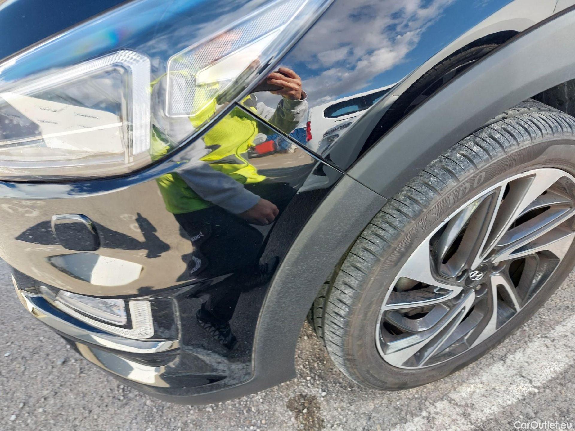  Hyundai  Tucson HYUNDAI  / 2018 / 5P / todoterreno 1.6 CRDI 100kW (136CV) 48V Style DT 4X2 #3