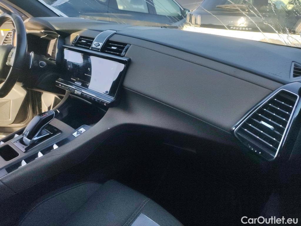  DS  DS7 DS DS 7 Crossback / 2017 / 5P / todoterreno BlueHDi DE 96kW (130CV) Auto. CHIC (AC) #11