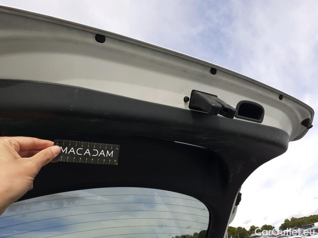  Hyundai   Ioniq HYUNDAI / 2019 / 5P / berlina con portón 1.6 GDI PHEV Klass DCT #11