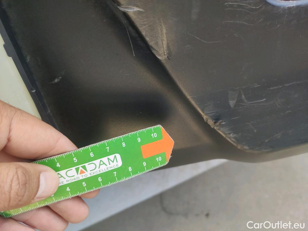  KIA  Rio KIA  / 2020 / 5P / berlina con portón 1.0 T-GDi 74kW (100CV) MHEV iMT Concept #44