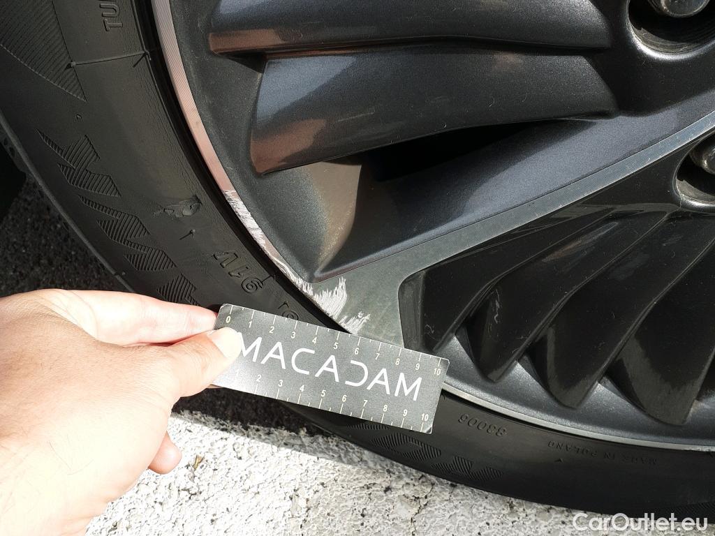  Hyundai   Ioniq HYUNDAI / 2019 / 5P / berlina con portón 1.6 GDI PHEV Klass DCT #8