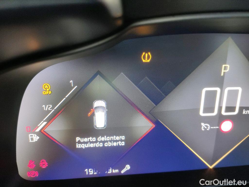  DS  DS7 DS DS 7 Crossback / 2017 / 5P / todoterreno BlueHDi DE 96kW (130CV) Auto. CHIC (AC) #44