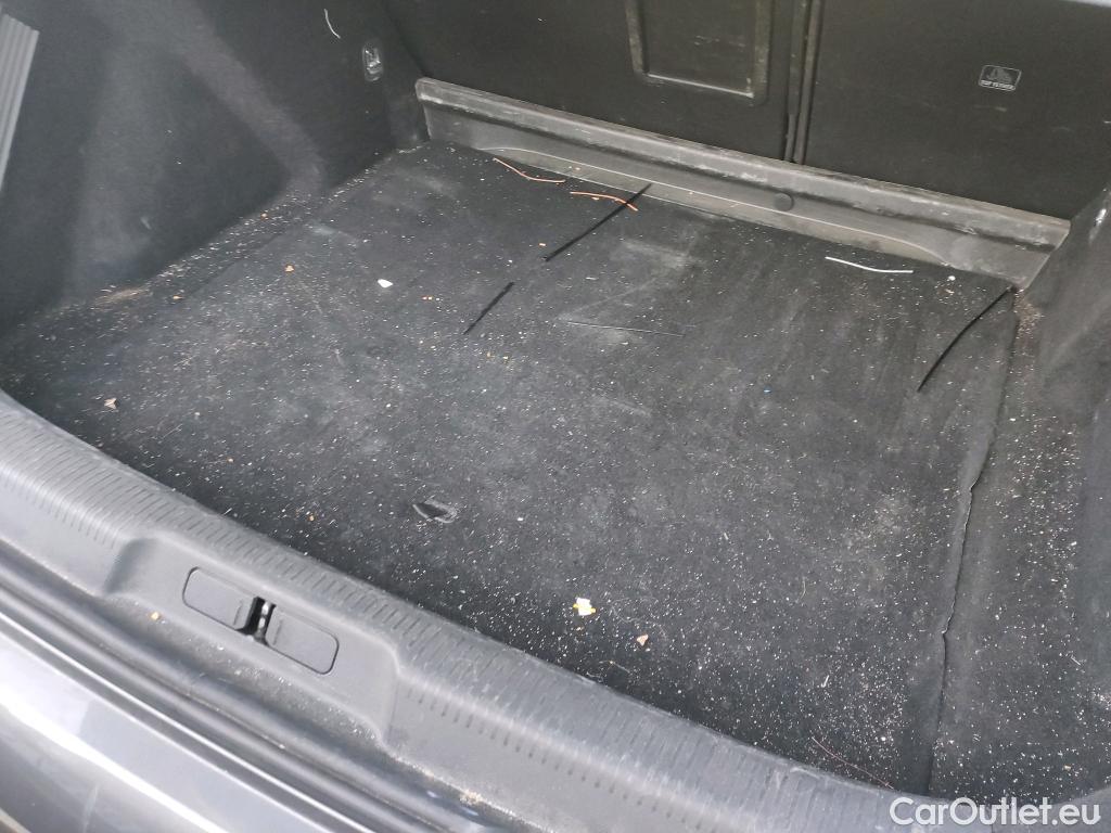  DS  DS7 DS DS 7 Crossback / 2017 / 5P / todoterreno BlueHDi DE 96kW (130CV) Auto. CHIC (AC) #45