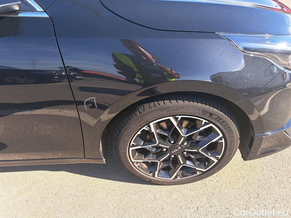  KIA  Cee'd KIA Ceed / 2021 / 5P / berlina con portón 1.0 T-GDi 74kW (100CV) Style Edition #18