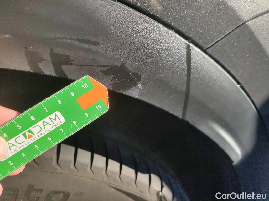  DS  DS7 DS DS 7 Crossback / 2017 / 5P / todoterreno BlueHDi DE 96kW (130CV) Auto. CHIC (AC) #40