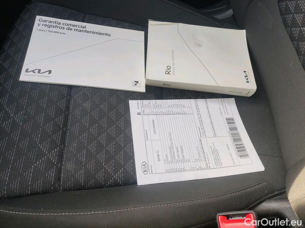  KIA  Rio KIA  / 2020 / 5P / berlina con portón 1.0 T-GDi 74kW (100CV) MHEV iMT Concept #33