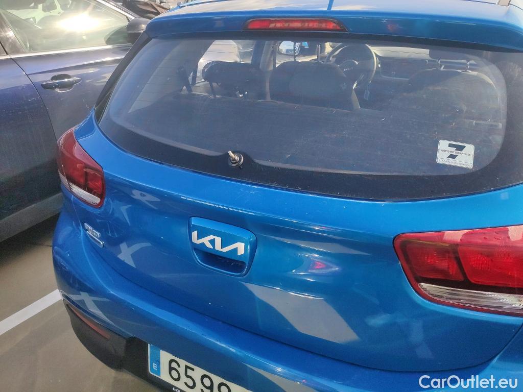  KIA  Rio KIA  / 2020 / 5P / berlina con portón 1.0 T-GDi 74kW (100CV) MHEV iMT Concept #36
