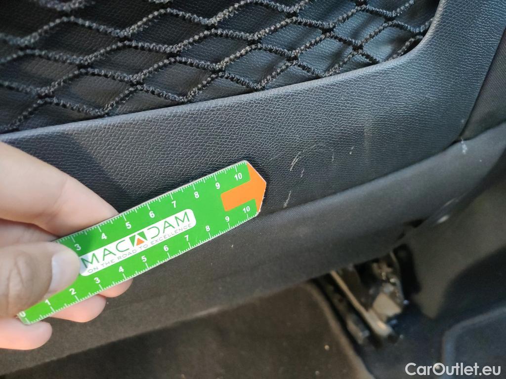  DS  DS7 DS DS 7 Crossback / 2017 / 5P / todoterreno BlueHDi DE 96kW (130CV) Auto. CHIC (AC) #22