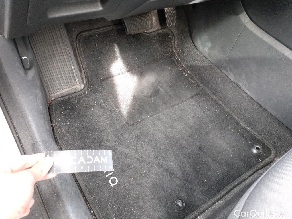  Hyundai   Ioniq HYUNDAI / 2019 / 5P / berlina con portón 1.6 GDI PHEV Klass DCT #36