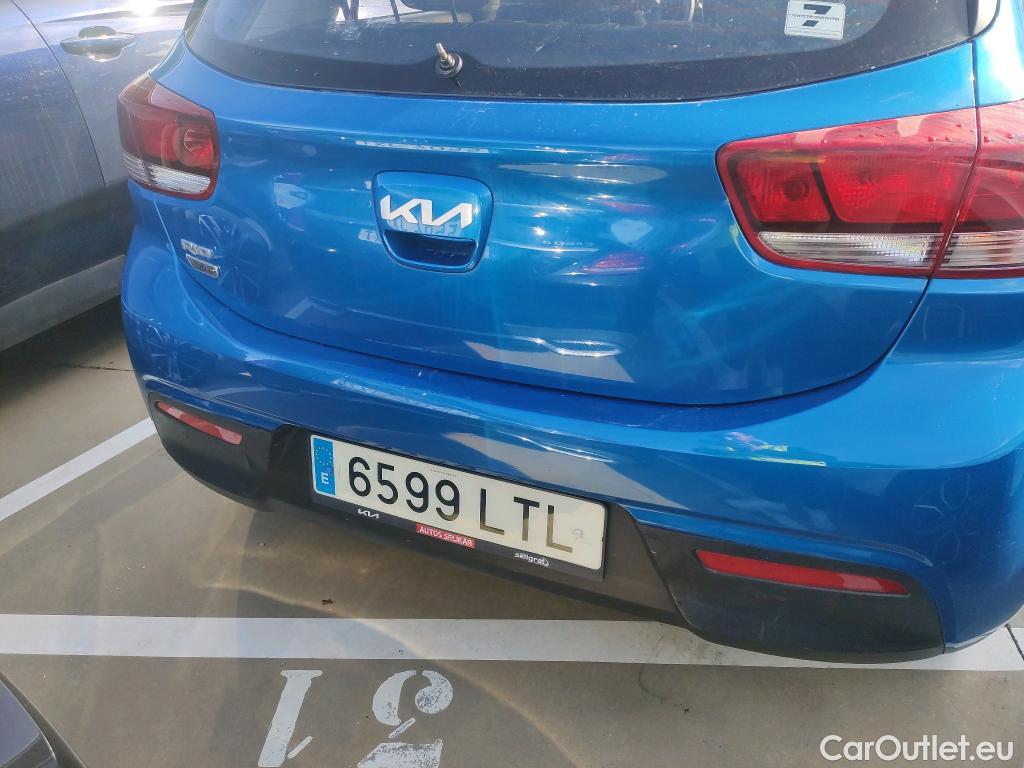  KIA  Rio KIA  / 2020 / 5P / berlina con portón 1.0 T-GDi 74kW (100CV) MHEV iMT Concept #14