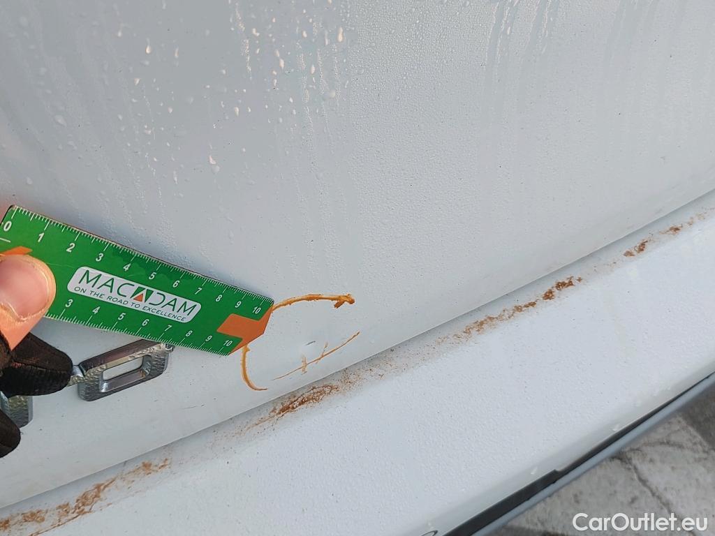  KIA  Niro KIA  / 2019 / 5P / crossover 1.6 GDi HEV 104kW (141CV) Drive #2