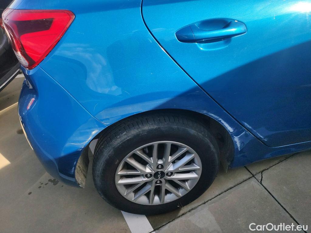  KIA  Rio KIA  / 2020 / 5P / berlina con portón 1.0 T-GDi 74kW (100CV) MHEV iMT Concept #6