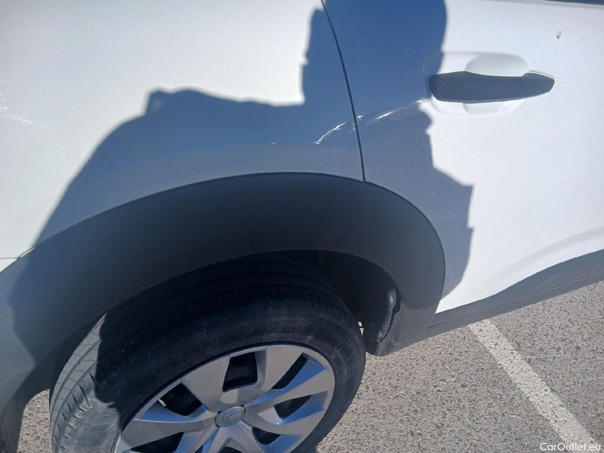  Citroen  C4 Cactus CITROEN  / 2018 / 5P / berlina con portón BlueHDi 73KW (100CV) Live #31