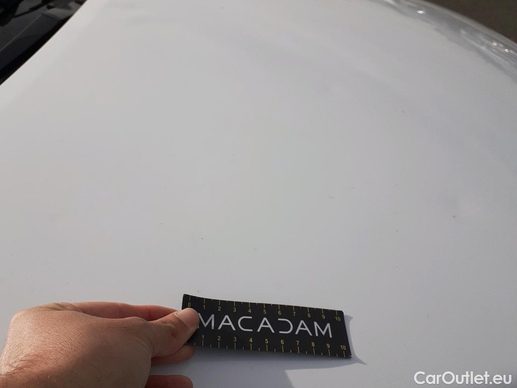  Hyundai   Ioniq HYUNDAI / 2019 / 5P / berlina con portón 1.6 GDI PHEV Klass DCT #4