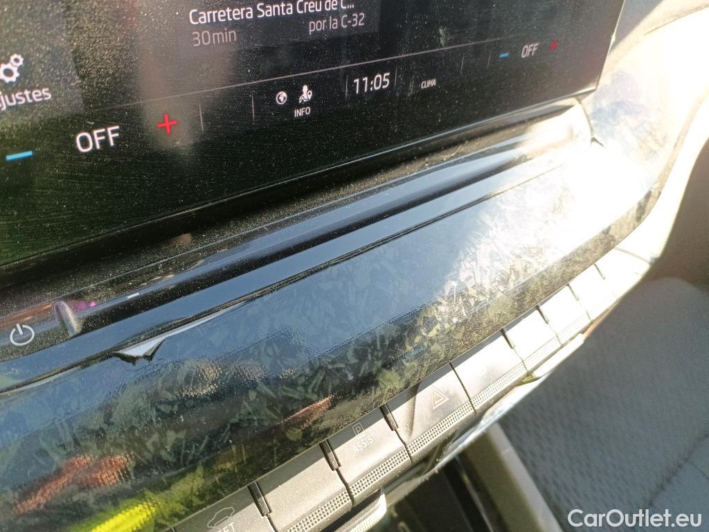  Skoda  Octavia SKODA  / 2020 / 5P / familiar Combi 2.0 TDI 110kW (150CV) DSG Style #14