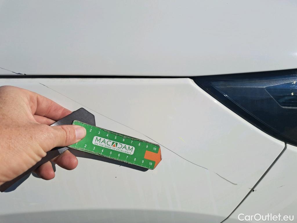  Opel   Grandland X OPEL Grandland / 2021 / 5P / todoterreno 1.5 CDTi Business Edition Auto #32