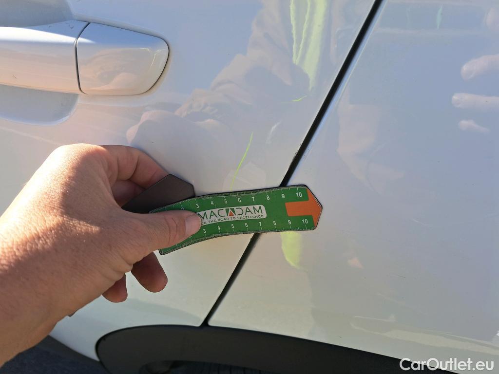  Opel   Grandland X OPEL Grandland / 2021 / 5P / todoterreno 1.5 CDTi Business Edition Auto #19