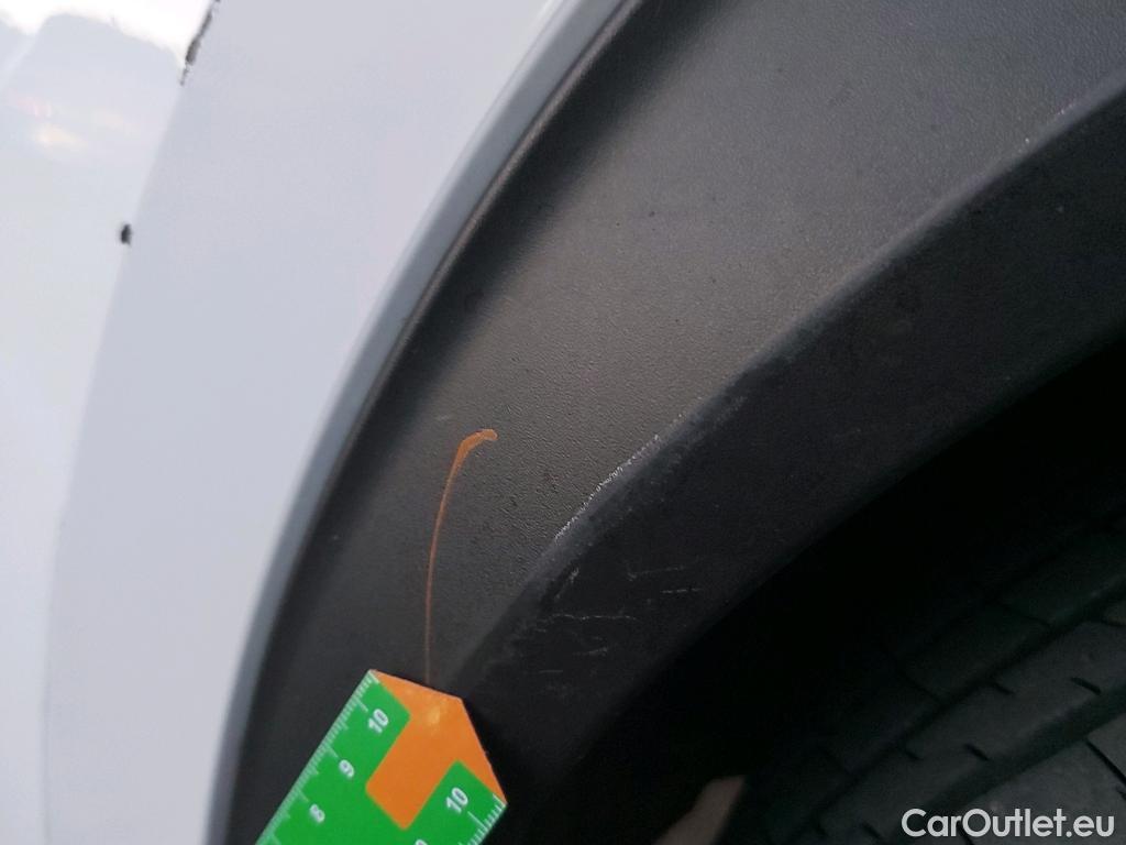  Peugeot  2008 PEUGEOT  / 2019 / 5P / todoterreno Active Pack BlueHDI 81kW (110CV) #12