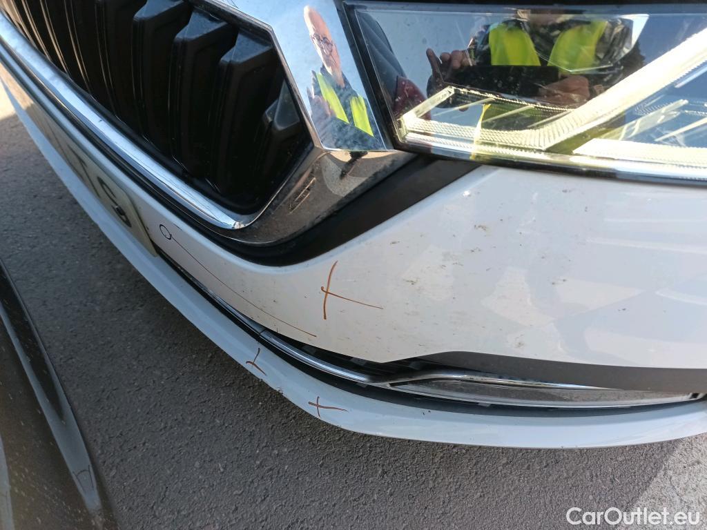  Skoda  Octavia SKODA  / 2020 / 5P / familiar Combi 2.0 TDI 110kW (150CV) DSG Style #16