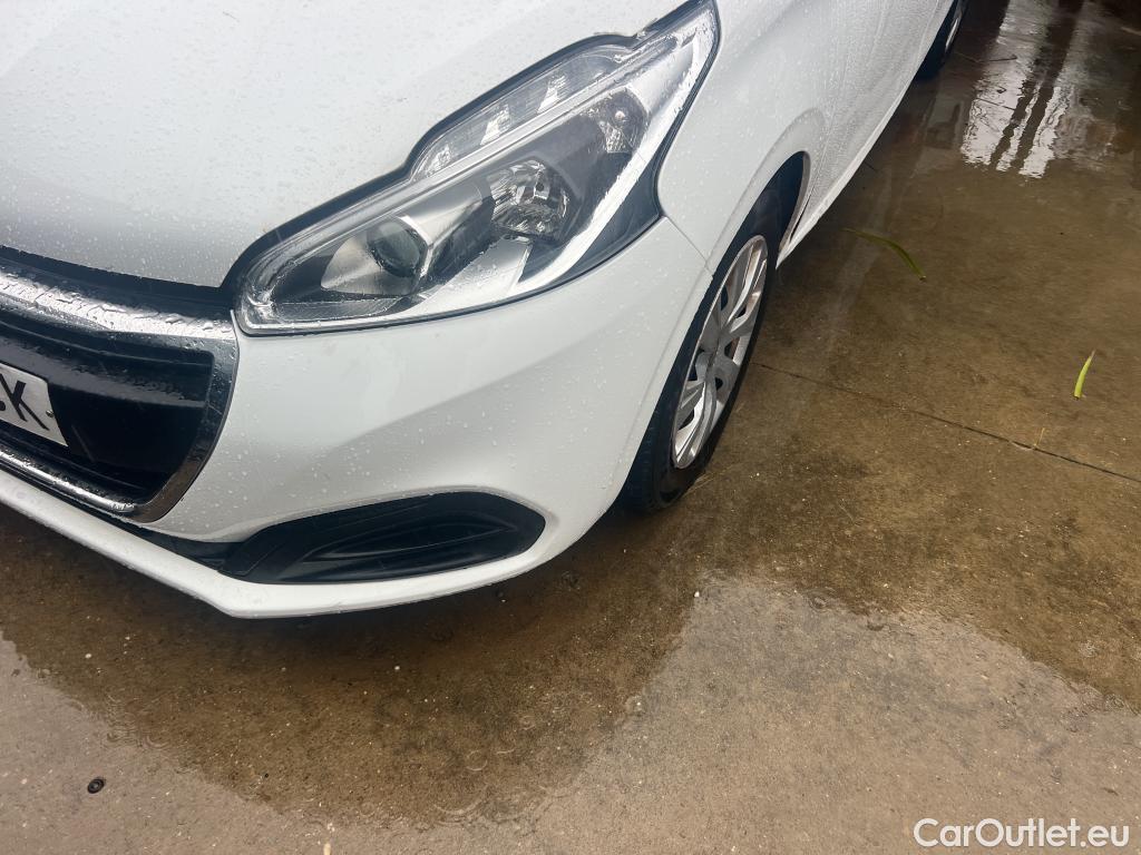  Peugeot  208 PEUGEOT  / 2019 / 5P / berlina con portón BlueHDi 73kW (100CV) Active #33