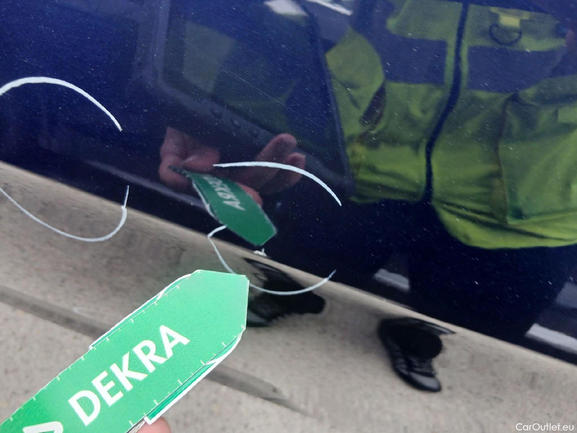  Volkswagen  Golf  VOLKSWAGEN / 2016 / 5P / familiar Last Edition 1.5 TSI 96kW(130CV) Variant #20