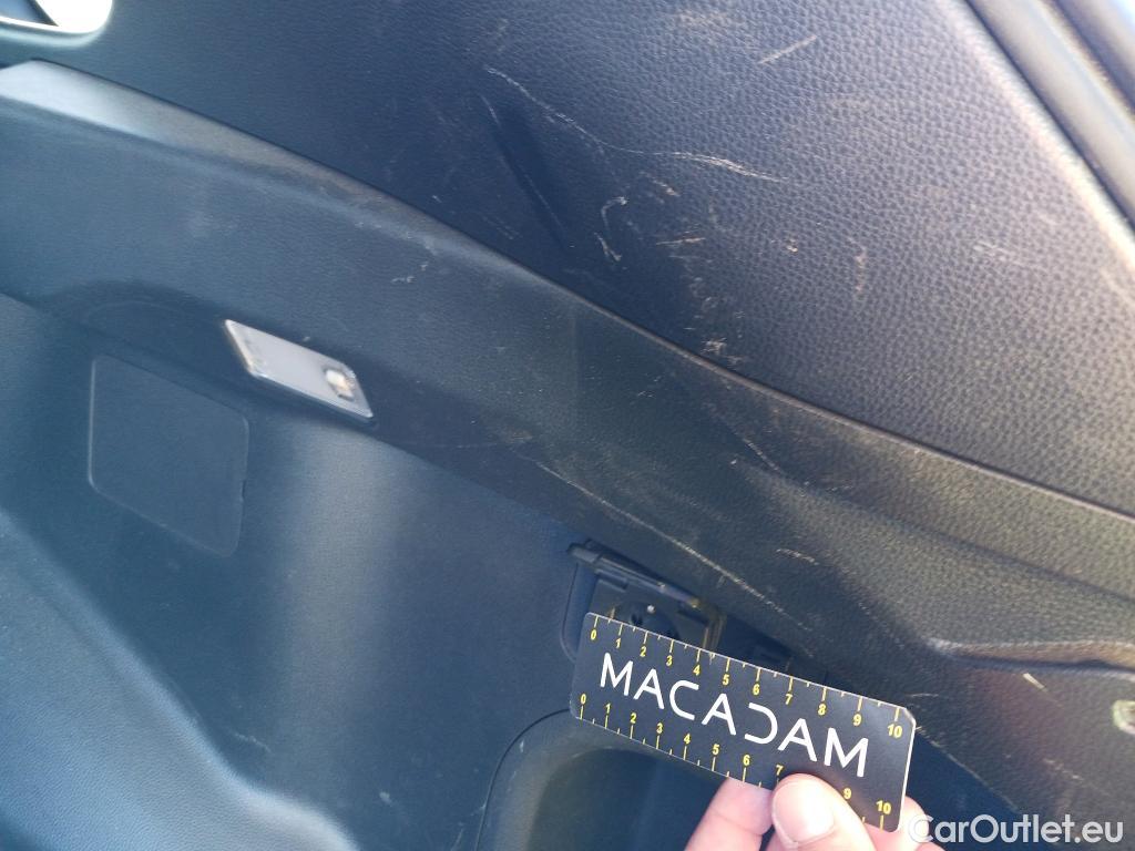  Toyota  RAV4 TOYOTA  / 2018 / 5P / todoterreno 2.5l PLUG-IN 300PH (e-CVT) Style Plus #15