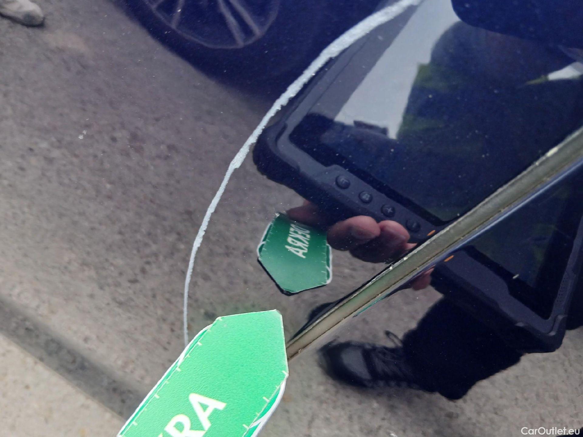  Volkswagen  Golf  VOLKSWAGEN / 2016 / 5P / familiar Last Edition 1.5 TSI 96kW(130CV) Variant #17