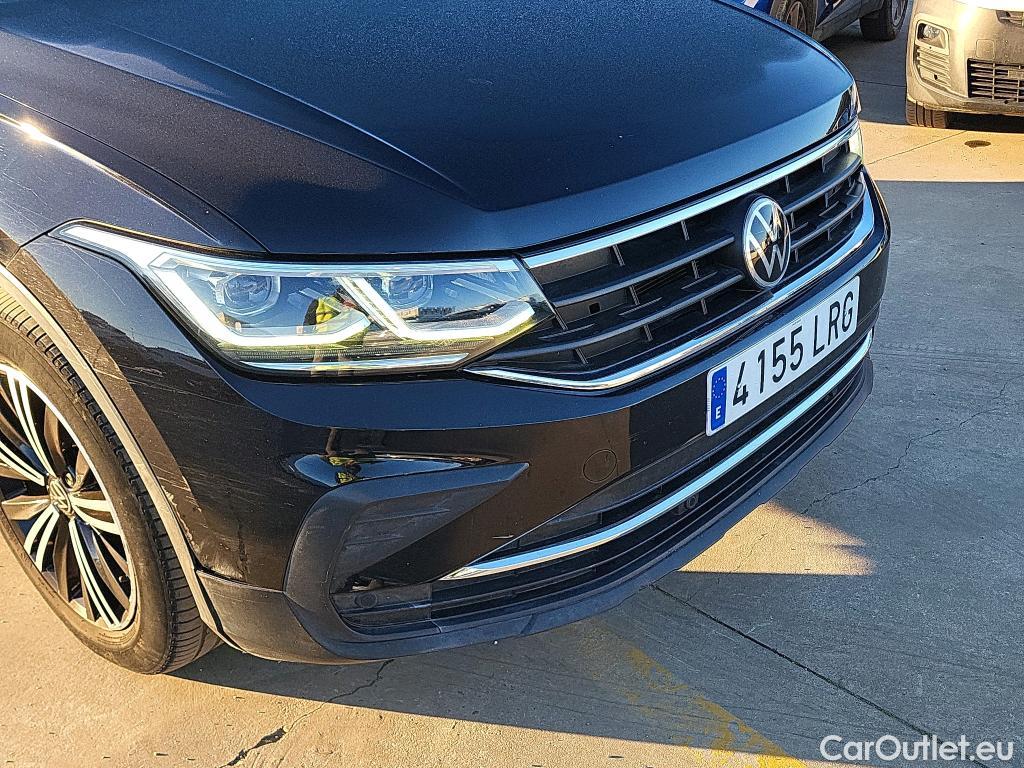  Volkswagen  Tiguan VOLKSWAGEN  / 2020 / 5P / todoterreno Life 2.0 TDI 110kW (150CV) DSG (AC2) #11