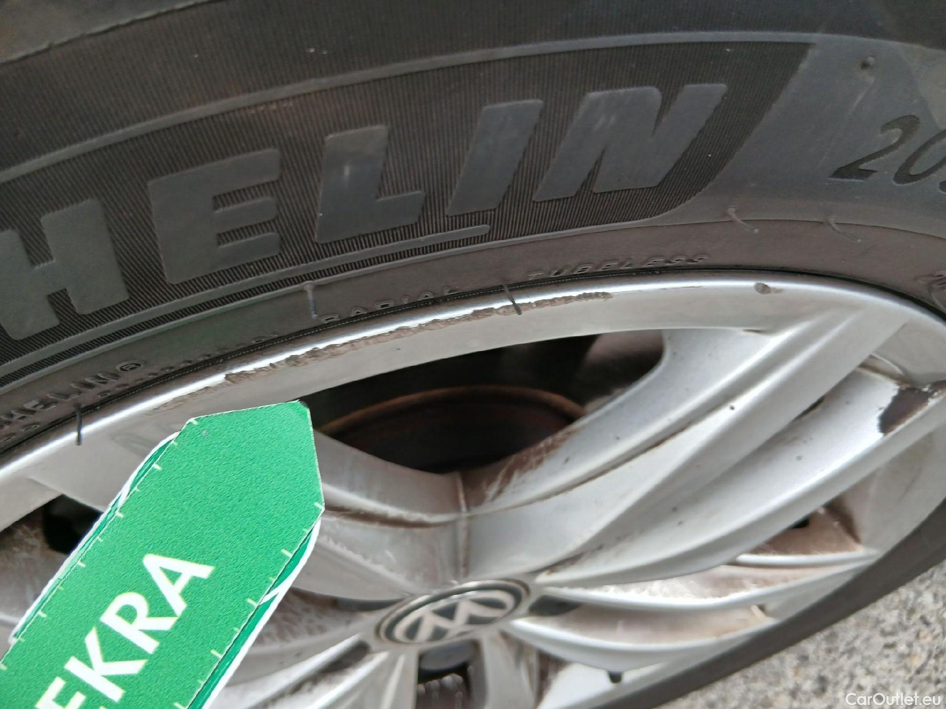  Volkswagen  Golf  VOLKSWAGEN / 2016 / 5P / familiar Last Edition 1.5 TSI 96kW(130CV) Variant #6