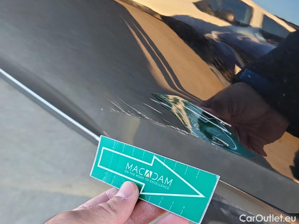  Volkswagen  Tiguan VOLKSWAGEN  / 2020 / 5P / todoterreno Life 2.0 TDI 110kW (150CV) DSG (AC2) #4