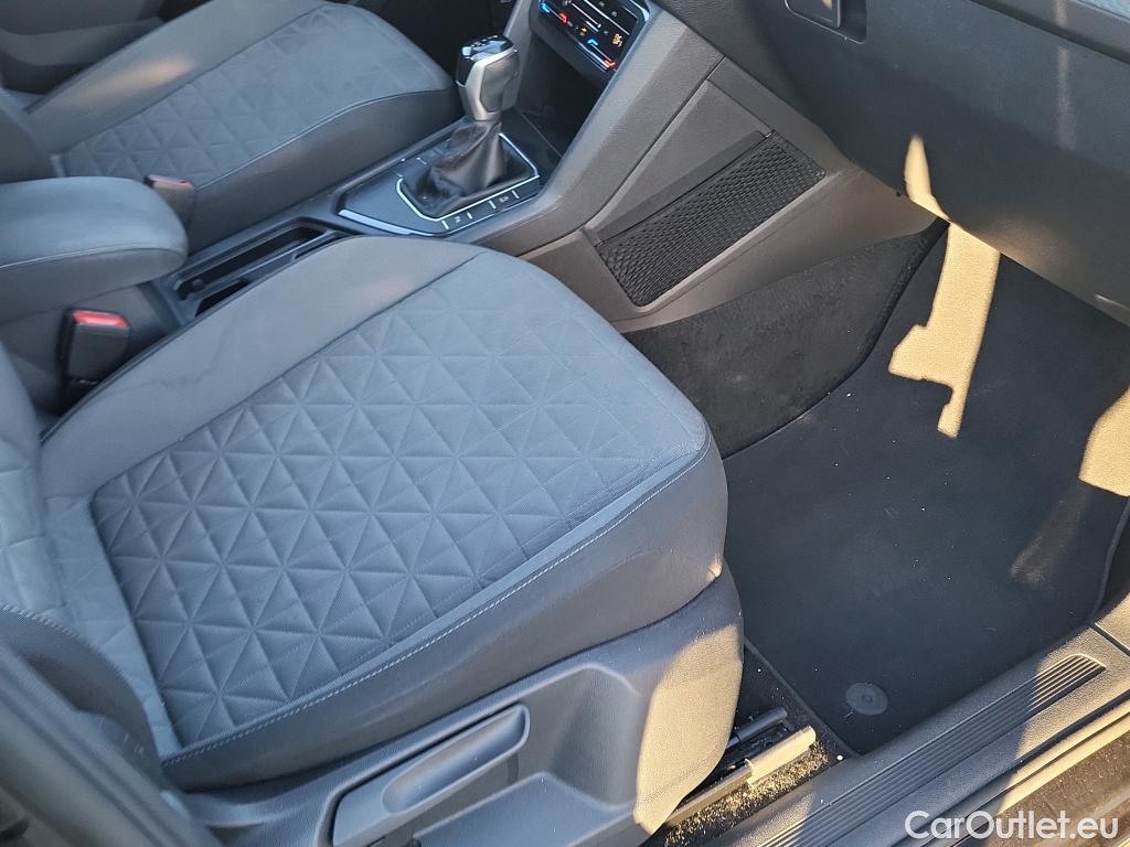  Volkswagen  Tiguan VOLKSWAGEN  / 2020 / 5P / todoterreno Life 2.0 TDI 110kW (150CV) DSG (AC2) #27