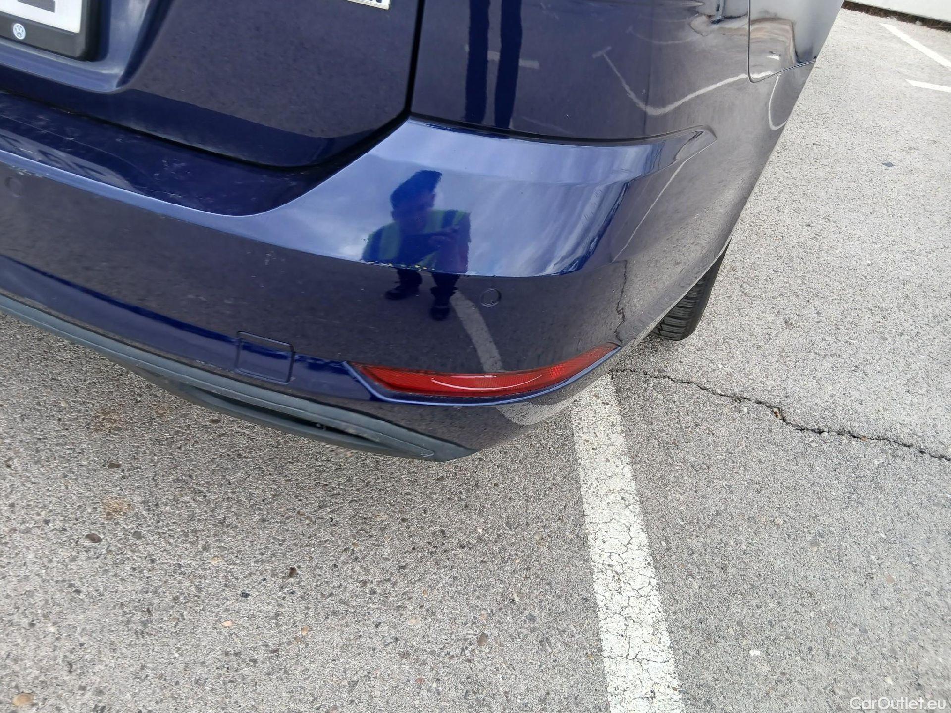  Volkswagen  Golf  VOLKSWAGEN / 2016 / 5P / familiar Last Edition 1.5 TSI 96kW(130CV) Variant #29