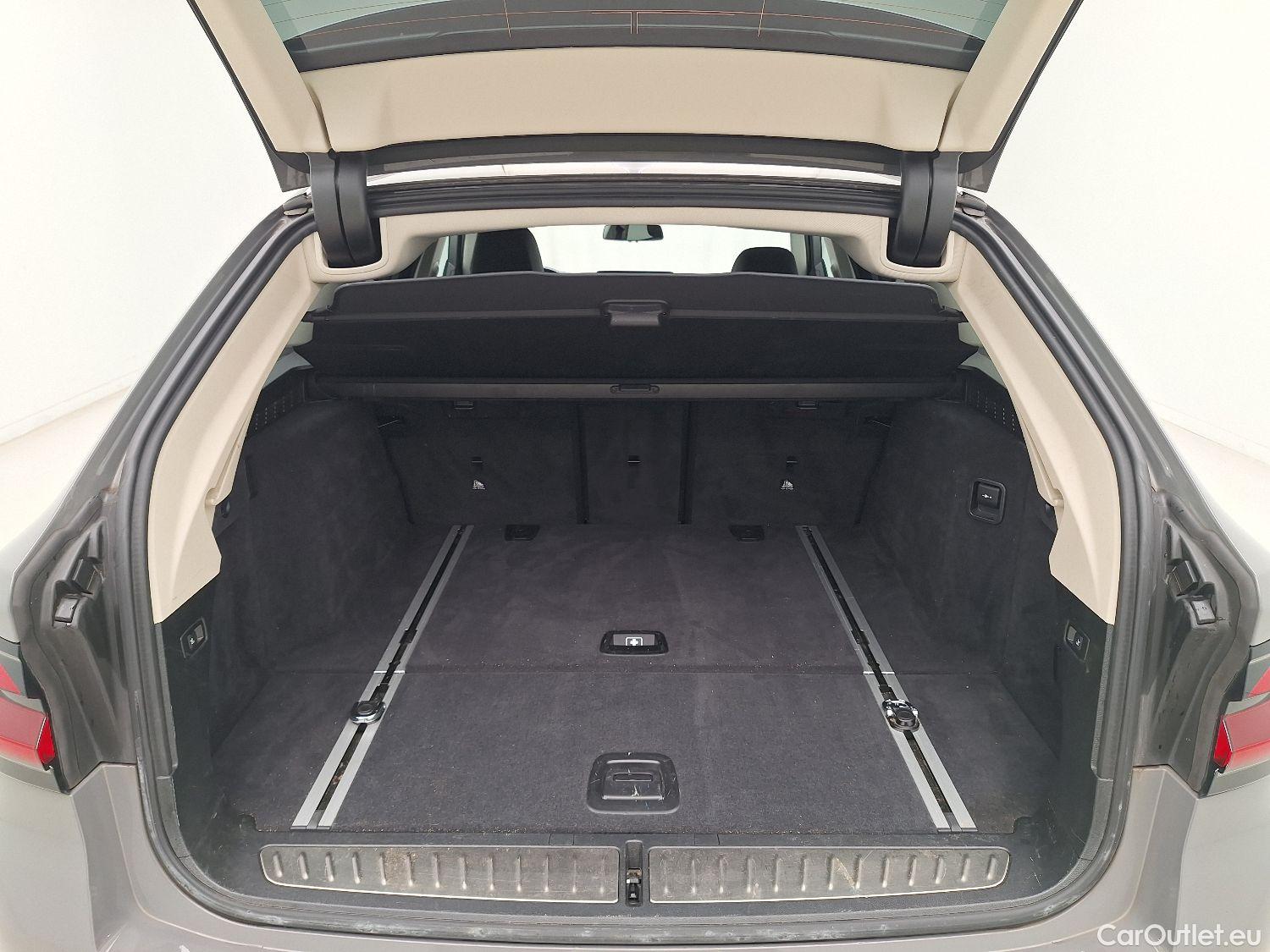  Bmw  Serie 5 BMW, 5-serie To FL'20, BMW 5 Reeks Touring 518d Aut. (110 kW) 5d #2