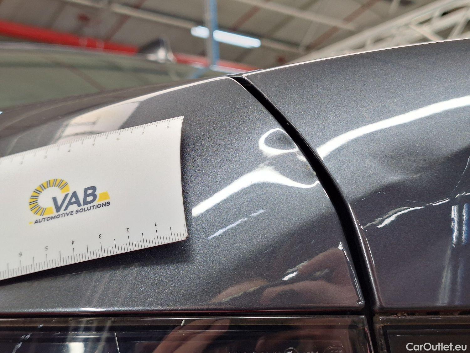  Bmw  Serie 3 BMW, 3-serie '18, BMW 3 Reeks Berline 318iA (115 kW) 4d #38