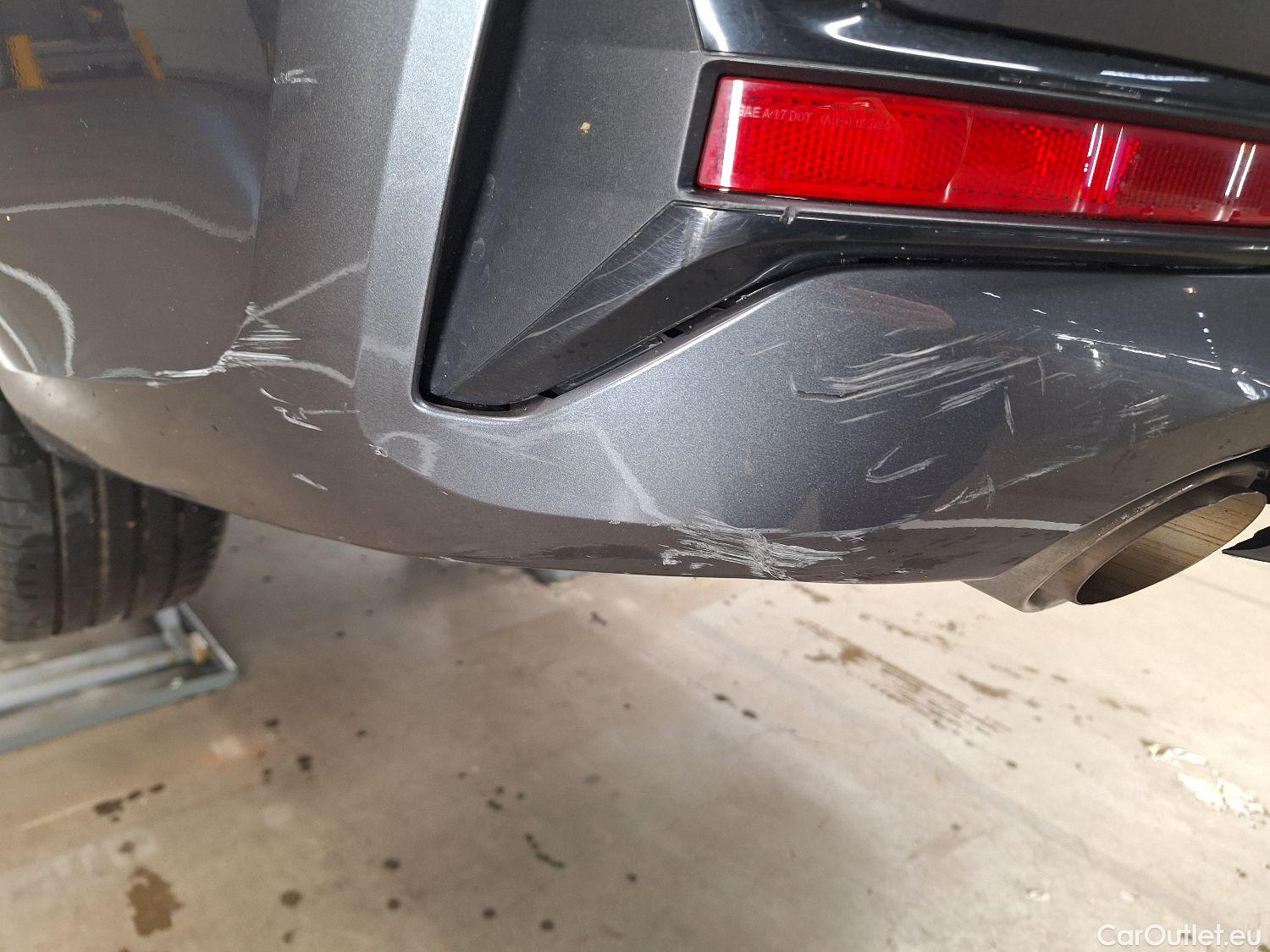  Bmw  Serie 3 BMW, 3-serie '18, BMW 3 Reeks Berline 318iA (115 kW) 4d #24