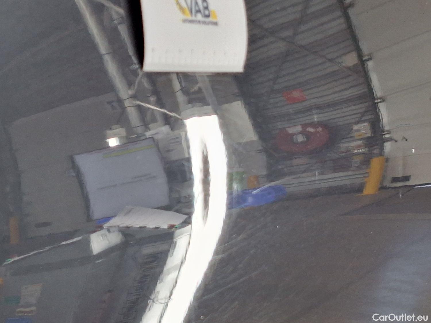  Bmw  Serie 3 BMW, 3-serie '18, BMW 3 Reeks Berline 318iA (115 kW) 4d #9