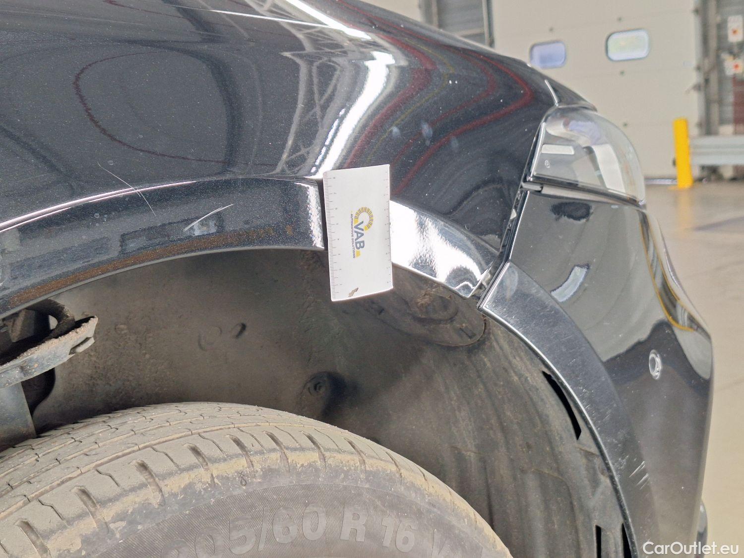  Mercedes  A-Klasse Mercedes, A-Class Berline '18, Mercedes-Benz  Limousine A 180d Business S #12