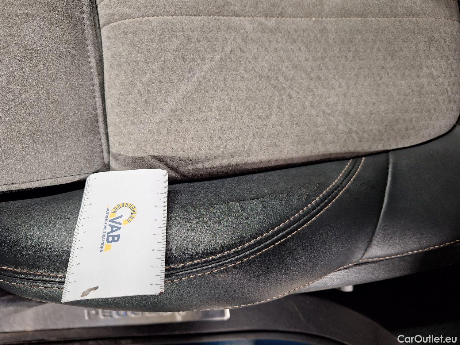  Peugeot  3008 Peugeot,  FL'20 PHEV, Peugeot  Hybrid 225 e-Auto8 GT Pack 5d #2