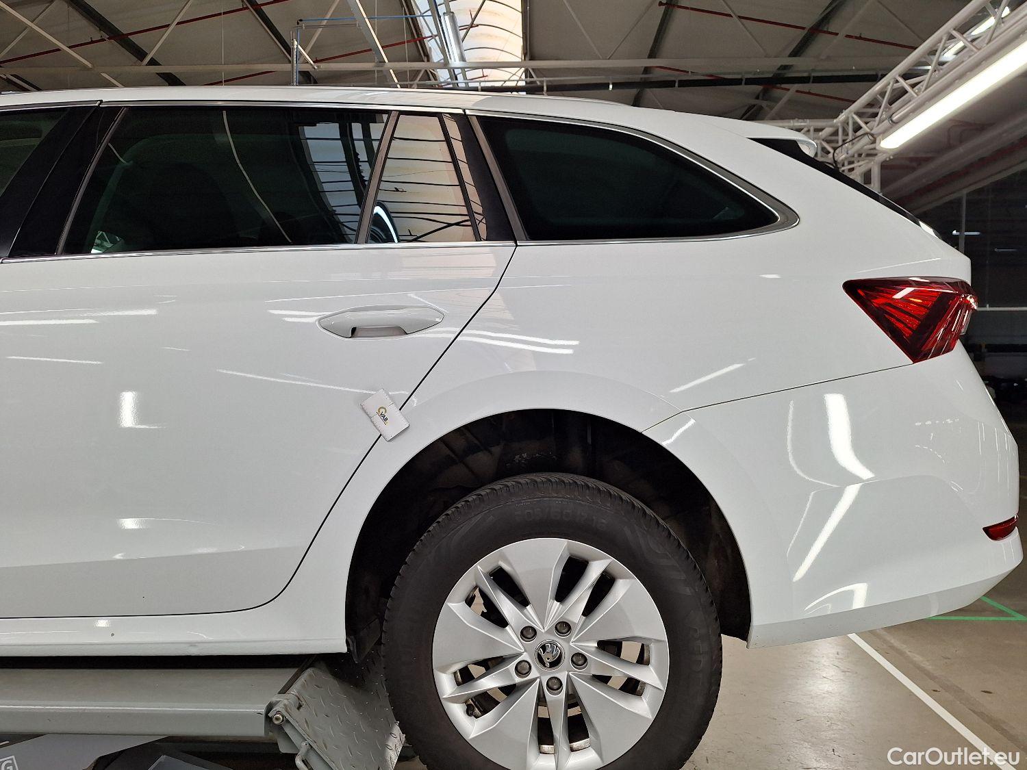  Skoda  Octavia Skoda,  Combi '20, Skoda  Combi 2.0 CRTDI 85kW Ambition 5d #17