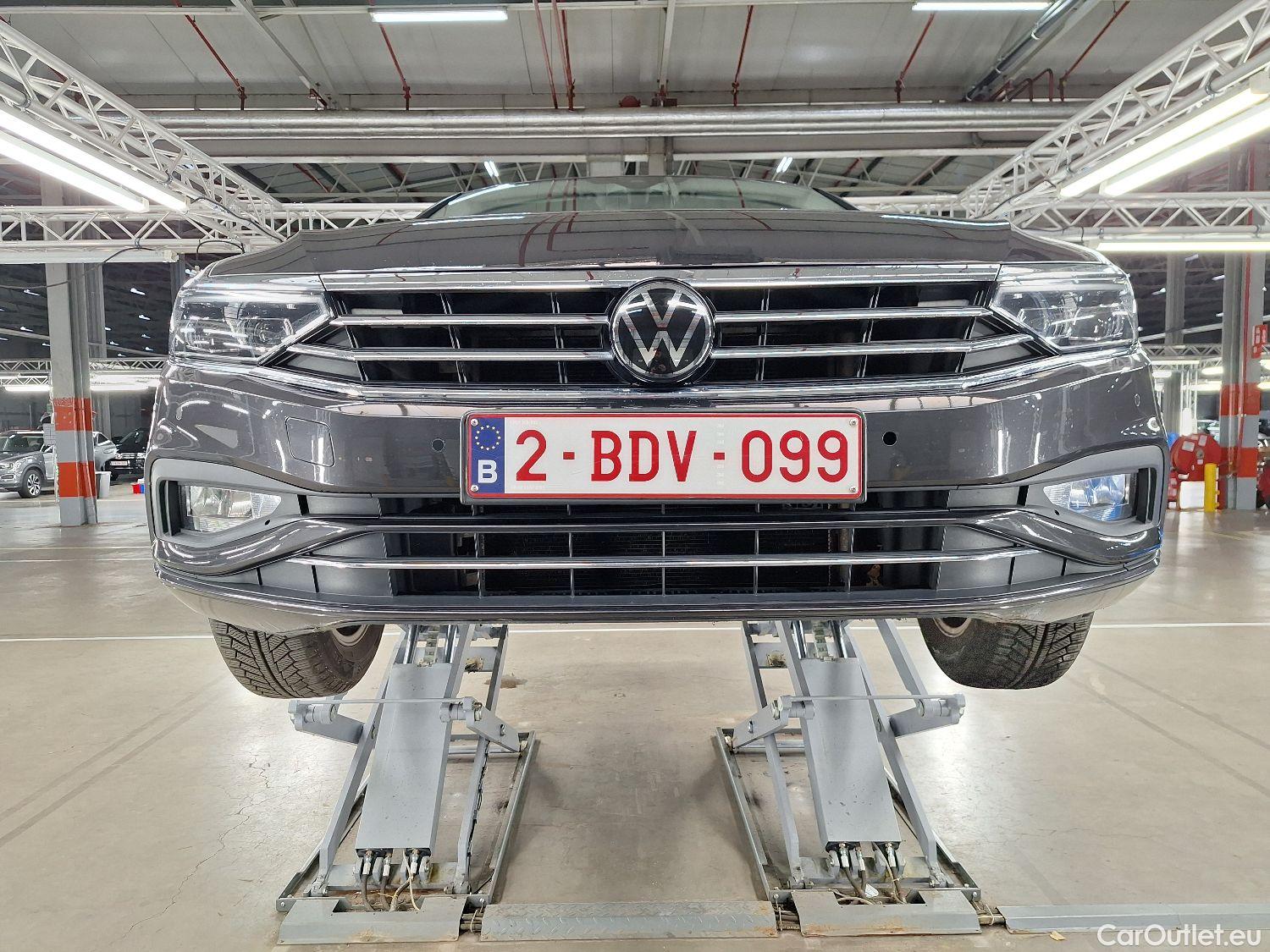  Volkswagen  Passat VW,  FL'19, Volkswagen  1.5 TSI Style Business DSG 4d #3