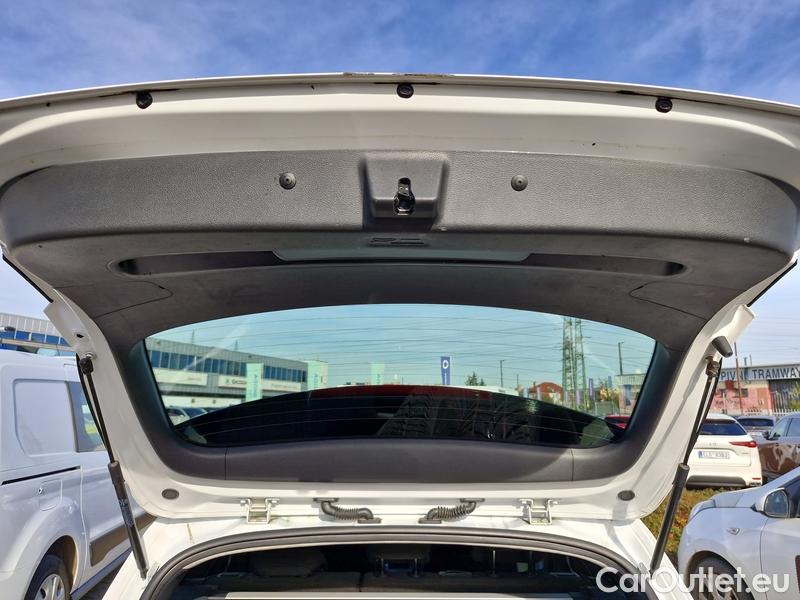  Hyundai  i30   cw (PD)(2017->)  kom.1.6CRDi 115 Smart #16